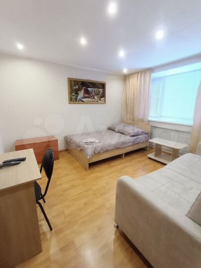 2-к. квартира, 52 м², 2/4 эт.