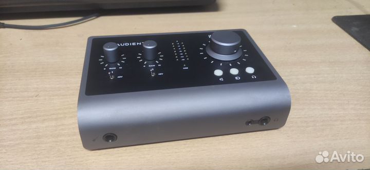 Звуковая карта Audient id14 mkii