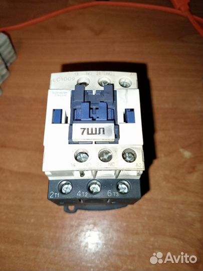 Контактор LC1D09BL и разетки