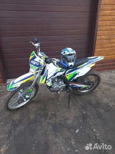 Кроссовый мотоцикл