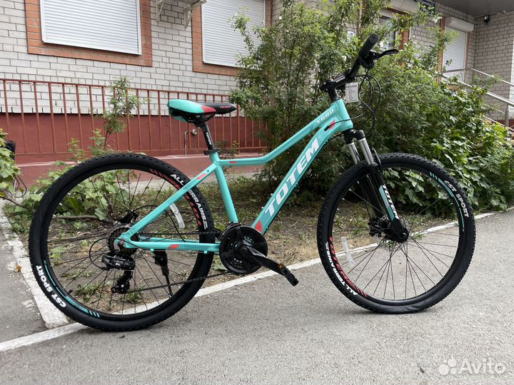 Горный велосипед на 26 колесах с низкой рамой