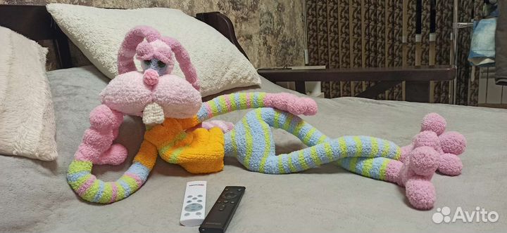 Вязаный заяц Бакс Банни