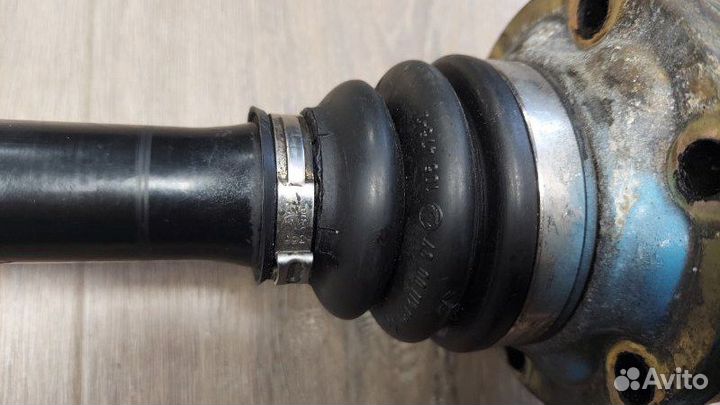 Вал промежуточный Mercedes G 320 4X4 463 104.996