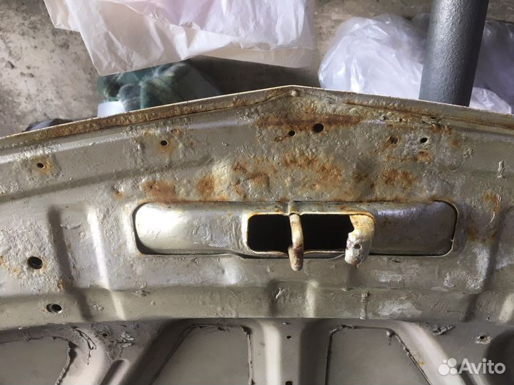 Капот almera classic