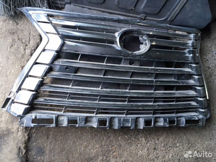 Решетка радиатора lexus lx 570