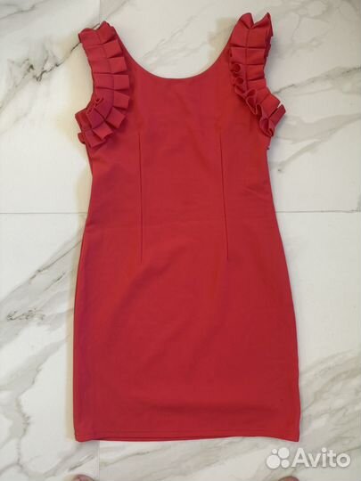 Платье короткое 42