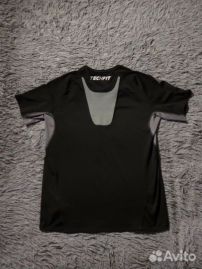 Футболка Adidas Techfit