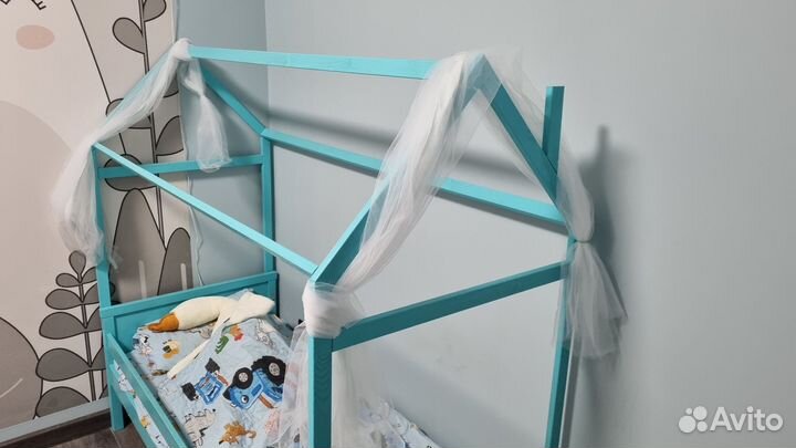 Детская кровать домик