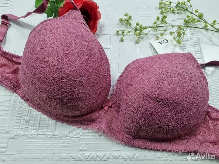 Бюстгальтер новый C&A