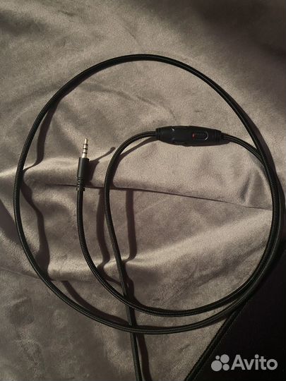 Проводная гарнитура HyperX