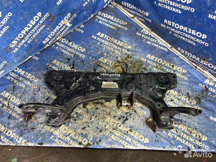 Передний подрамник Ford Fiesta 6 купе spja 2010