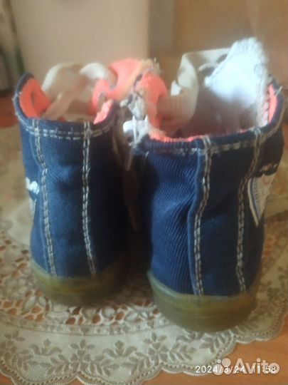 Ботинки детские, сандали, мокасины, кеды