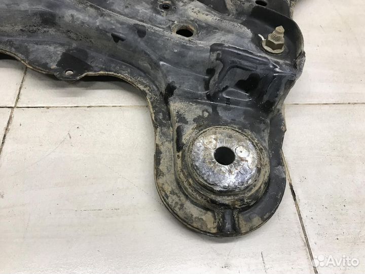 Балка подмоторная Octavia 1997-2000