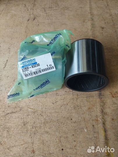 Втулка 61KH-83820