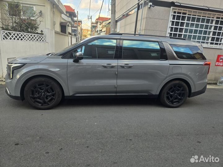 Kia Carnival 2.2 AT, 2023, 10 000 км