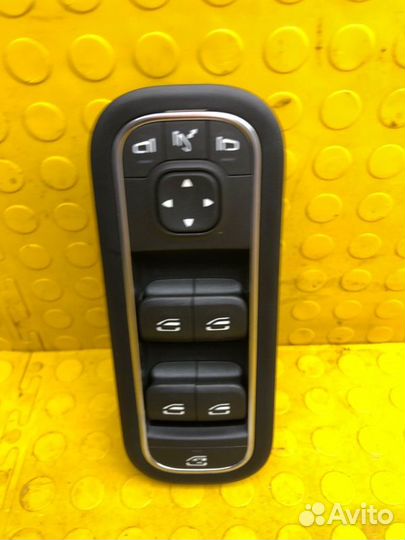 Блок управления стеклоподъемниками передний левый