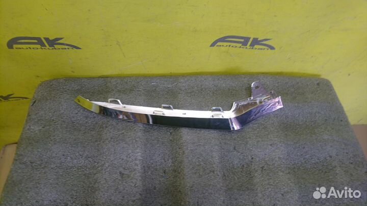Бампер - решетка Mercedes W212 E новый е е212 е-класс