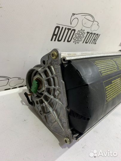 Подушка безопасности в торпедо Bmw 745 E65 N62B44