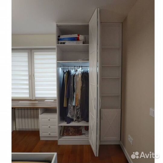 Шкаф распашной