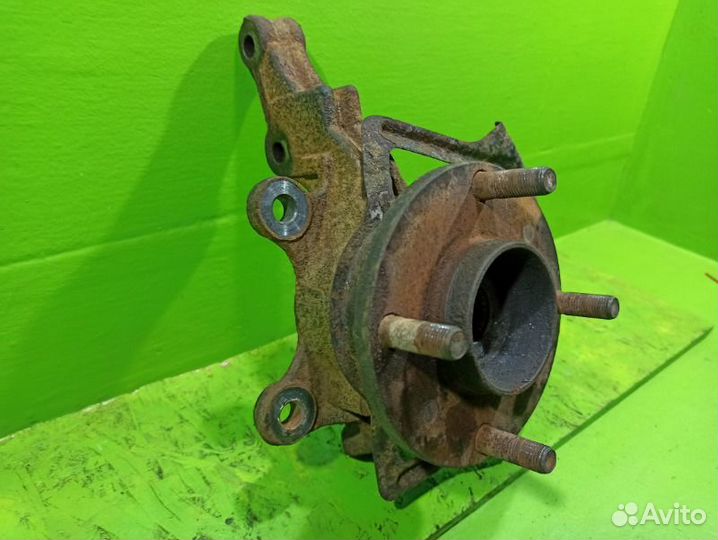 Кулак поворотный левый Nissan Almera Classic QG16