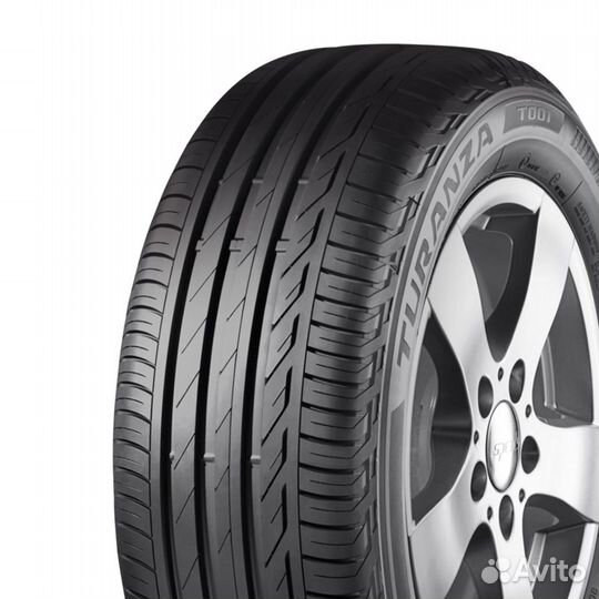 Bridgestone Turanza T001 215/45 R16 90V