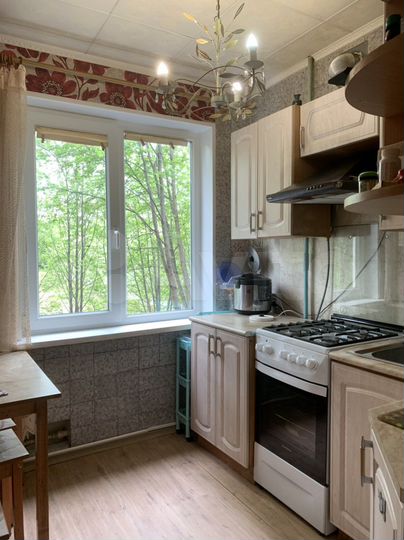 3-к. квартира, 60,5 м², 2/5 эт.