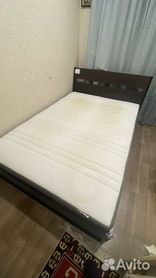 Кровать двухспальная IKEA трисил