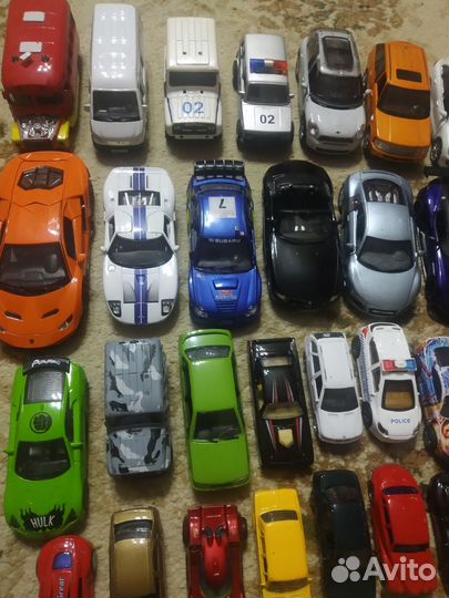 Коллекция железных машинок