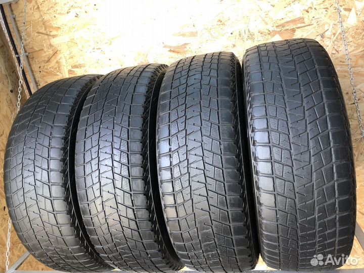 Bridgestone Blizzak DM-V1 235/65 R18