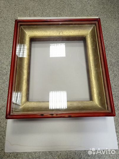 Киот для иконы. Рамка. Киот. Оклад