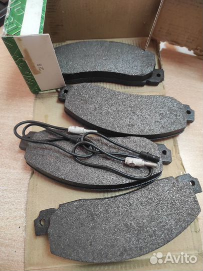 Колодки дисковые пер. Renault Trafic Opel Arena