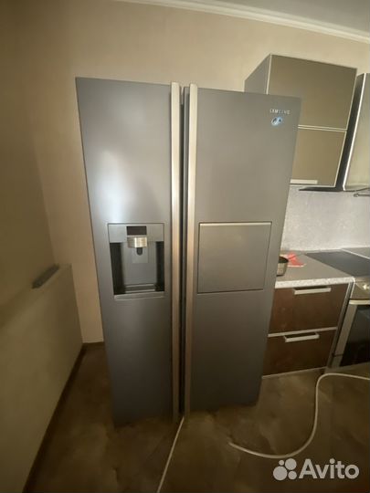 Продам холодильник Самсунг двухдверный