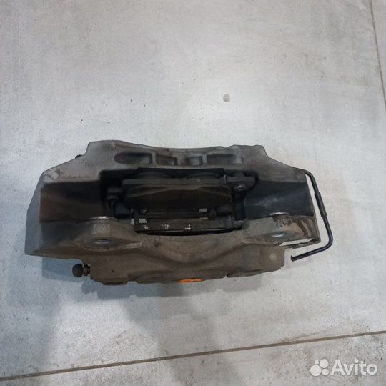 Суппорт передний левый Hyundai Genesis G80