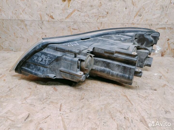 Фара правая Skoda Octavia