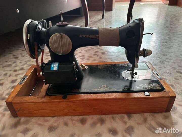 Швейная машинка