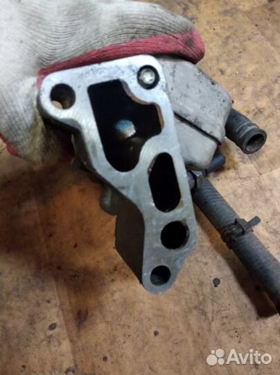 Кронштейн масляного фильтра Volkswagen Passat B5