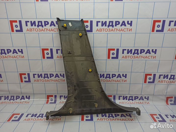 Обшивка стойки средней правой нижняя Chevrolet Cruze 95954644