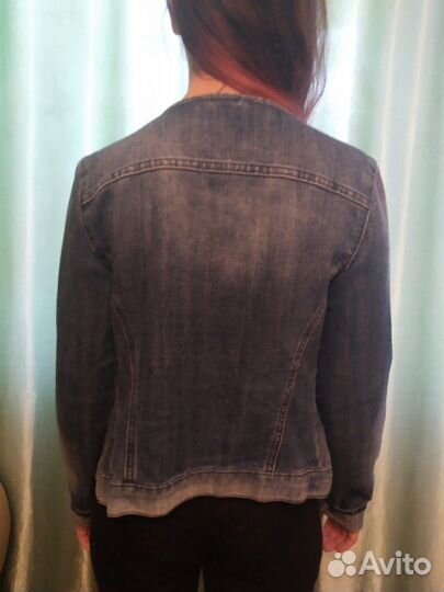 Джинсовая куртка