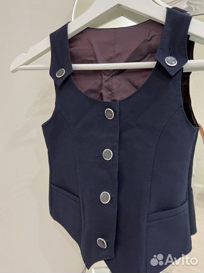 Школьный жилет для девочки