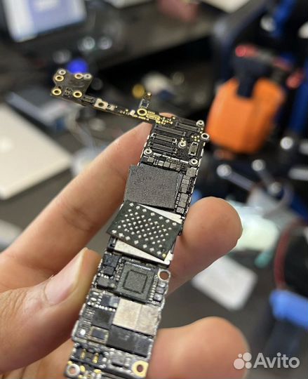 Сложный ремонт iPhone
