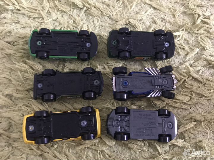 Hot wheels машинки