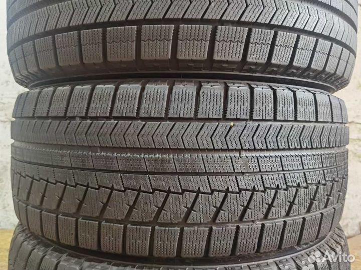 Bridgestone Blizzak VRX 225/55 R17 94H