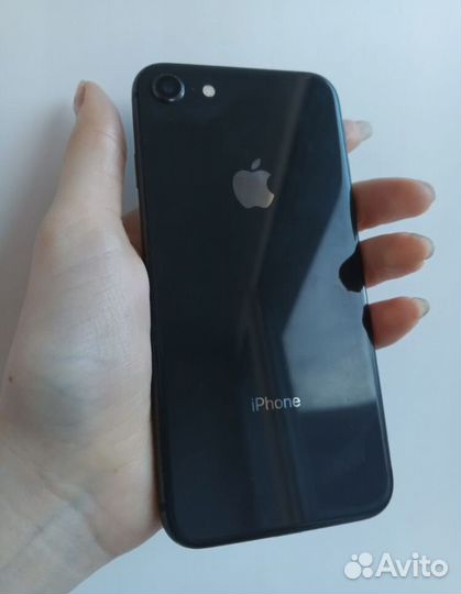 iPhone 8, 64 ГБ