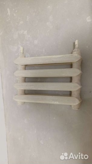 Батарея чугунная