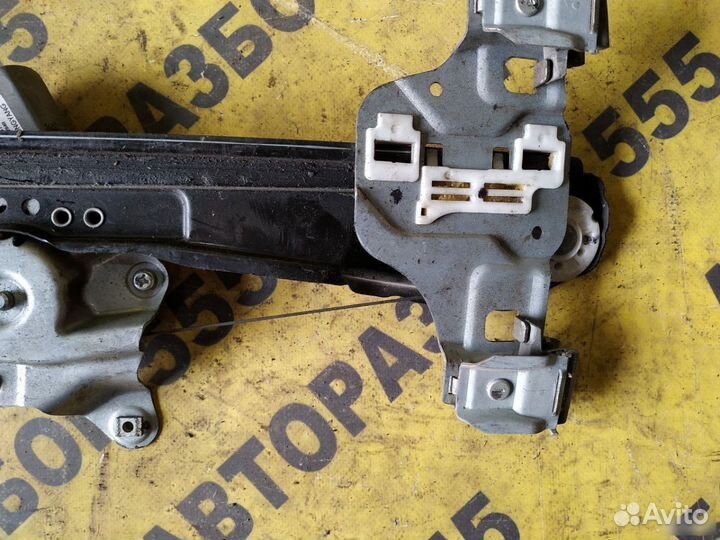 Chevrolet Cobalt Стеклоподъемник электр. перед. R