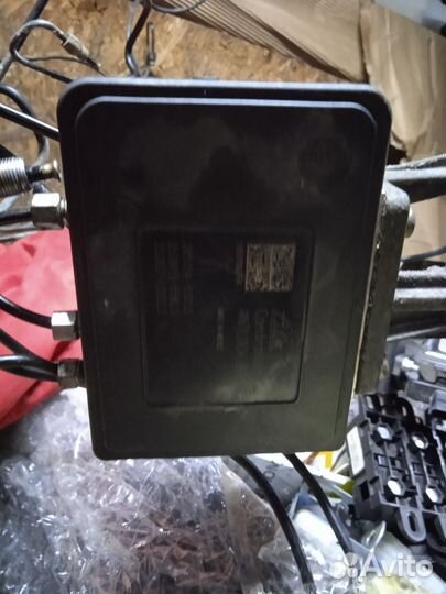 Блок ABS dodge charger LD