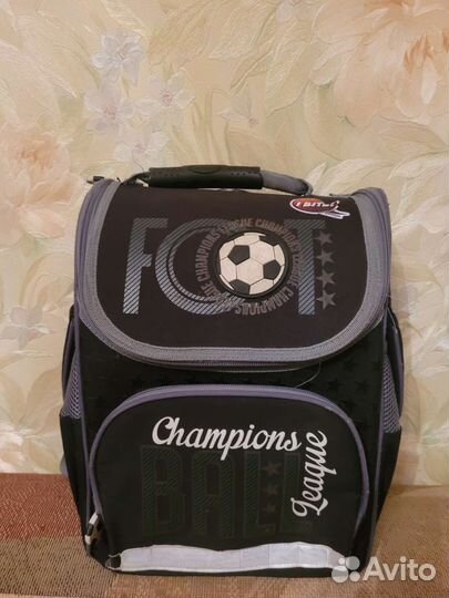 Школьный рюкзак