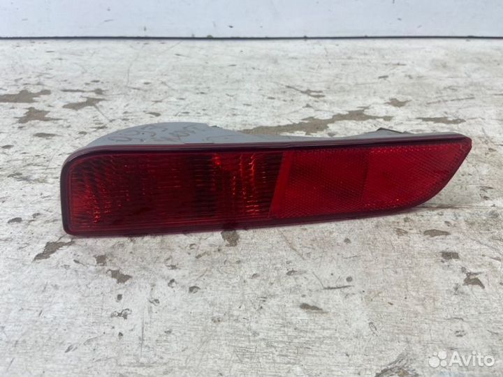 Фонарь противотуманный задний правый Mitsubishi