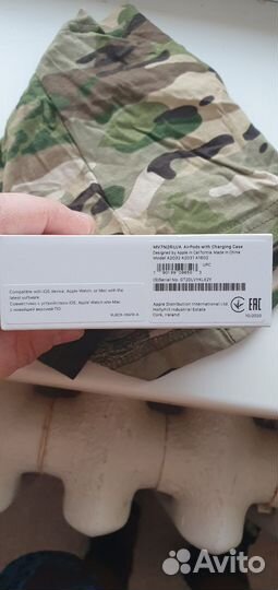 Коробка от наушников AirPods