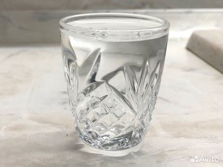 Хрустальные рюмки